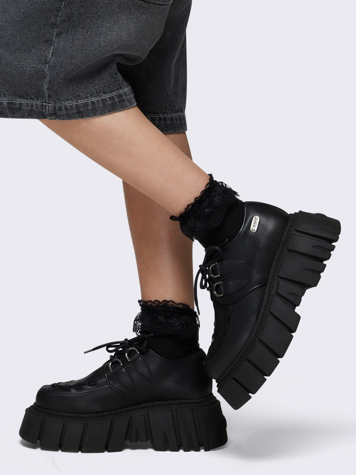 Black creeper boots best sale