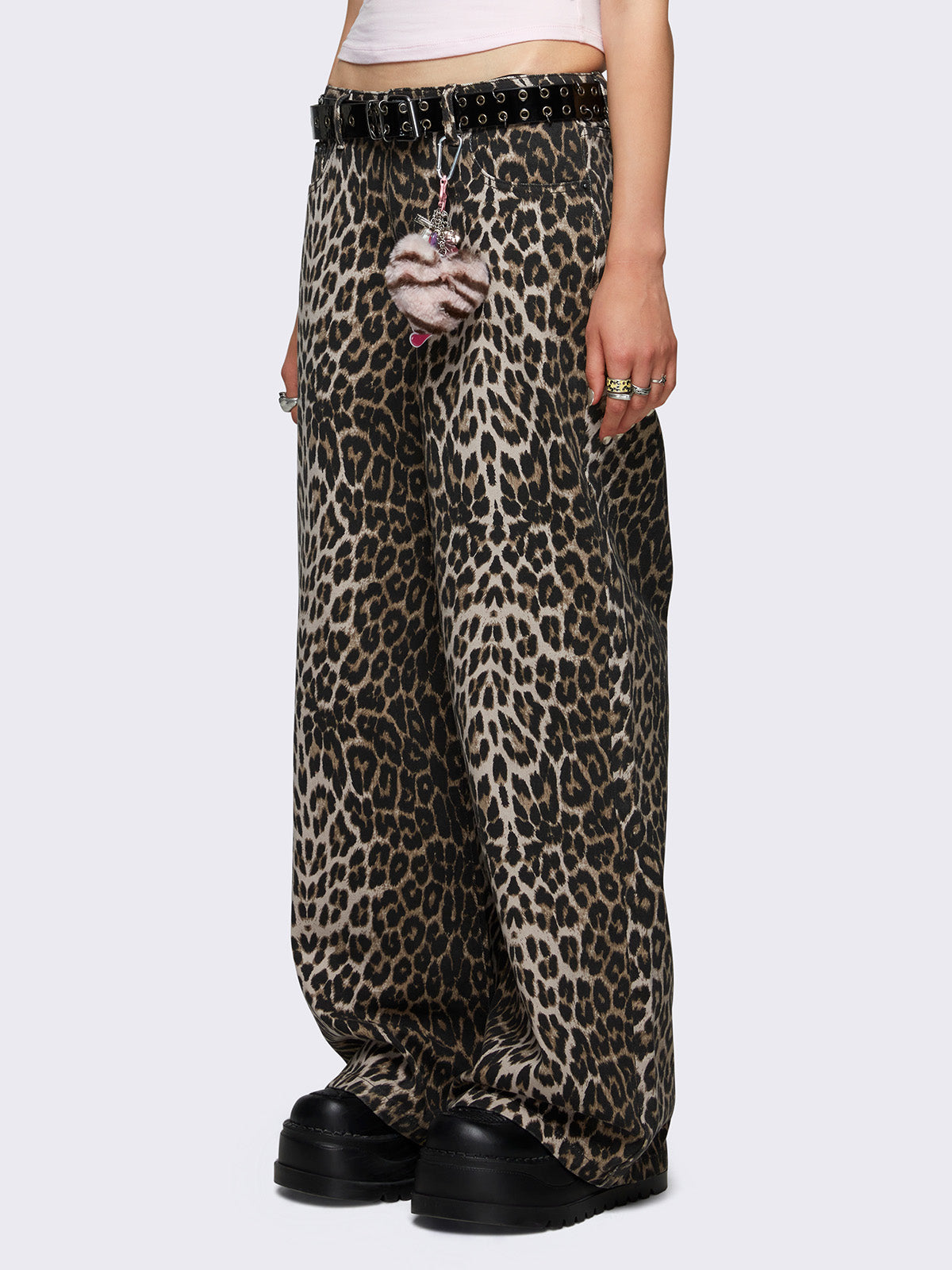 Wide leg baggy jeans in leopard print