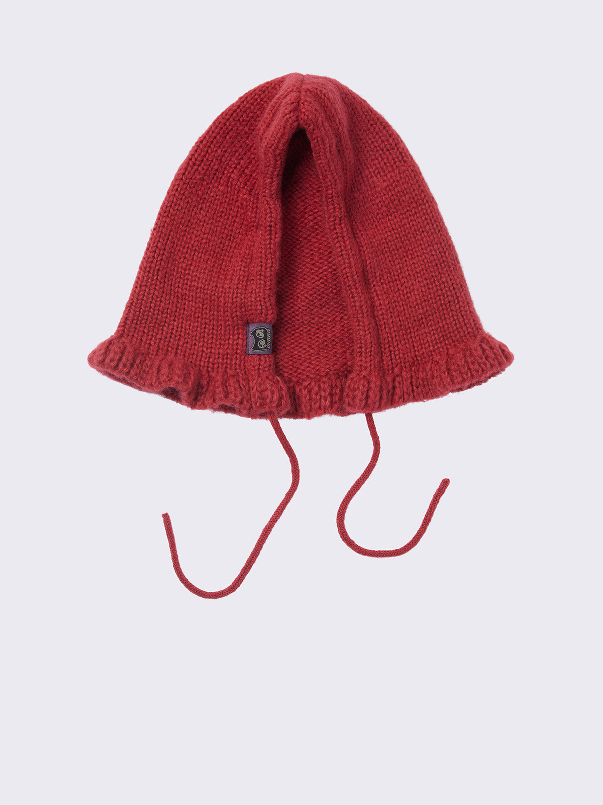 Knitted bonnet hat in red with frill trims