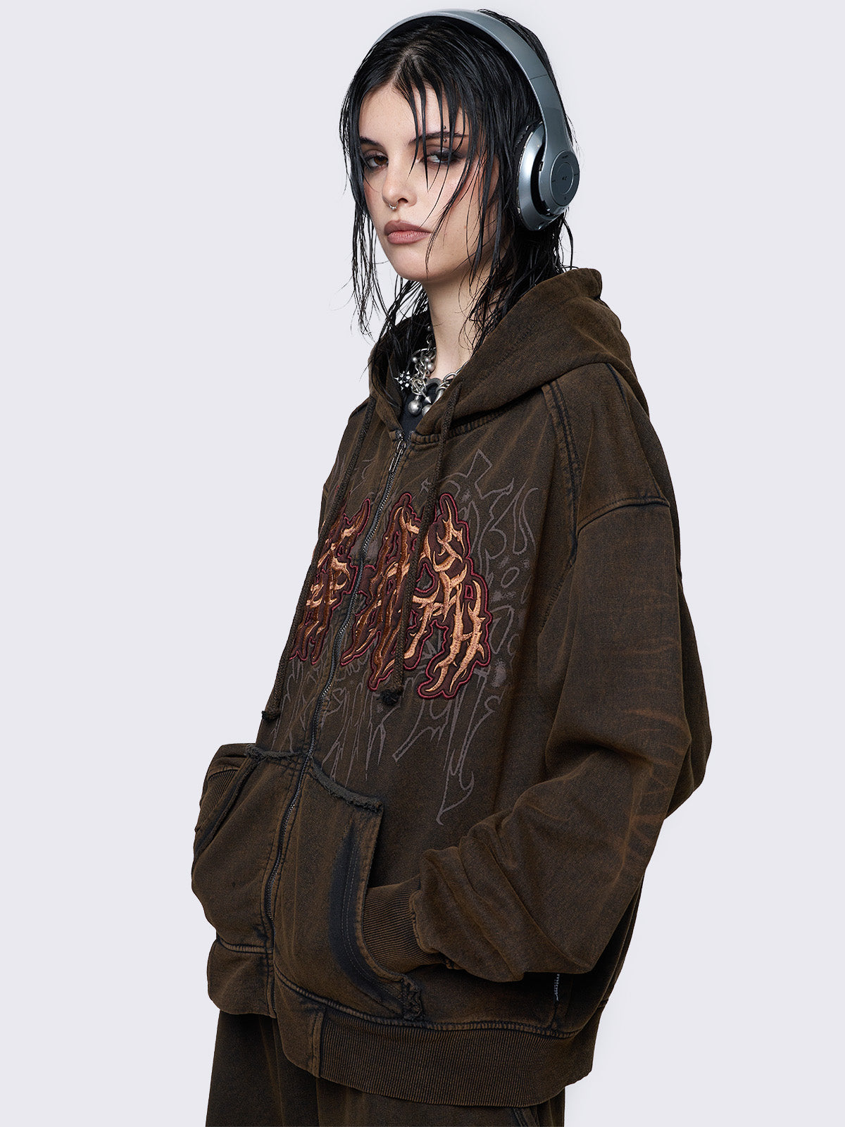 Oversized zip up hoodie jacket in washed brown featuring a 