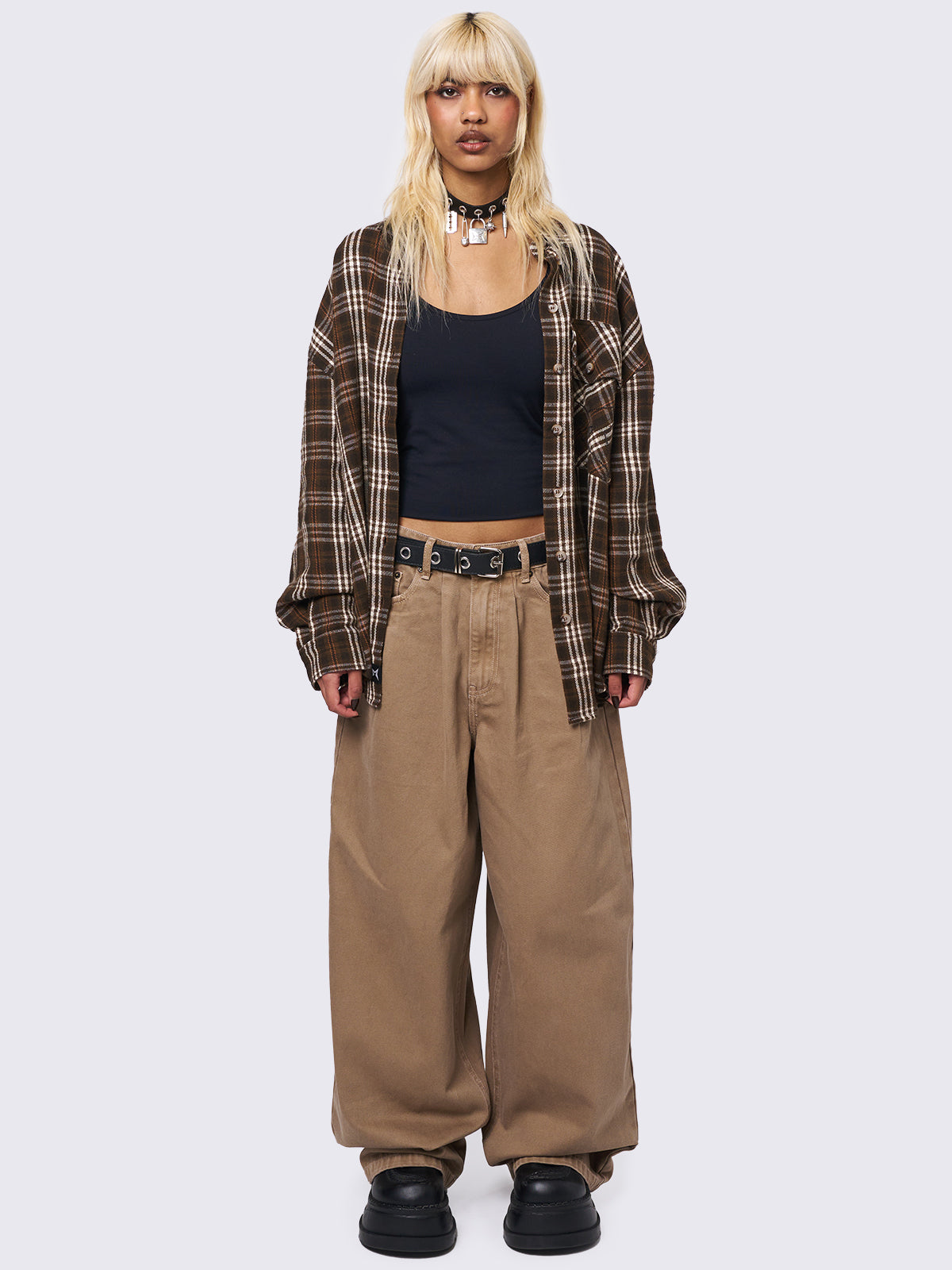 Baggy wide leg pants in beige